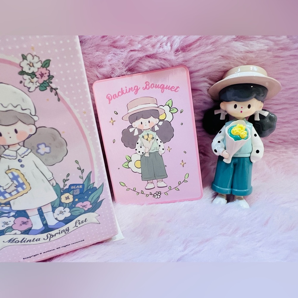 Molinta From “Spring List” Series Figures - “Packing Bouquet “